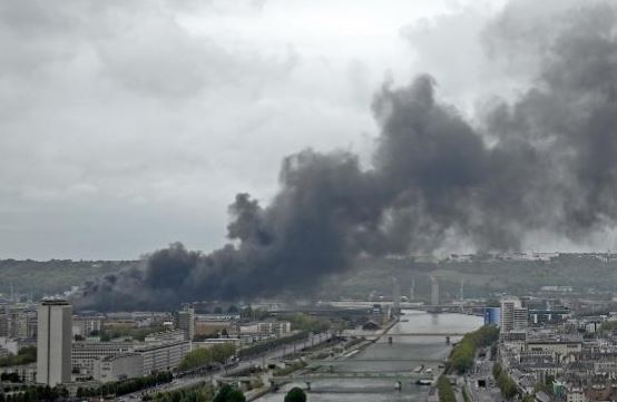 Incendie  à  Rouen